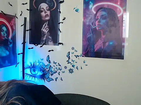 StrangerGi online show from October 14, 2025, 12:28 pm