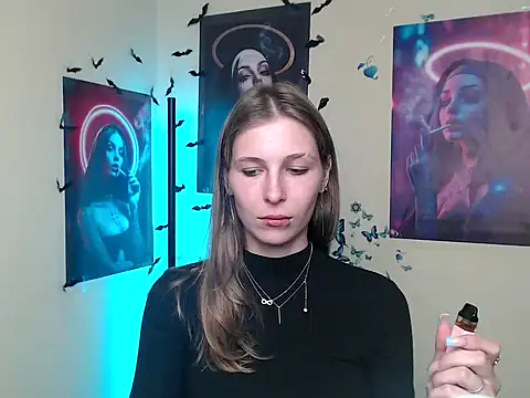 StrangerGi online show from September 14, 2025, 6:30 pm