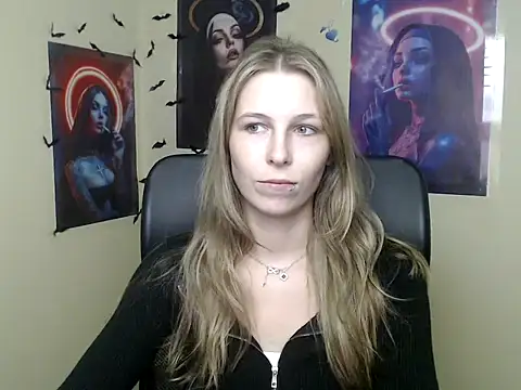 Snapshot of StrangerGi chatting on May 29, 2026, 12:00 pm StrangerGi online show from May 29, 2026, 12:00 pm
