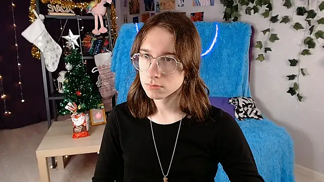 Snapshot of Hermione_Reid chatting on January 12, 2025, 4:42 am Hermione Reid online show from January 12, 2025, 4:42 am