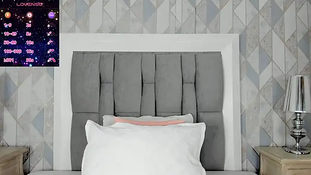 Snapshot of anais_cooper chatting on December 3, 2025, 11:42 am anais cooper online show from December 3, 2025, 11:42 am