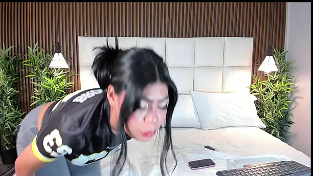 CailynBrowm online show from December 14, 2025, 4:29 am