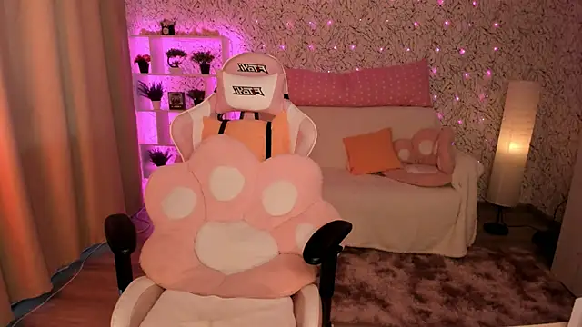 luna cross online show from March 17, 2025, 6:29 am