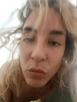 Snapshot of Isis69_ chatting on January 5, 2026, 5:27 pm Isis69 online show from January 5, 2026, 5:27 pm