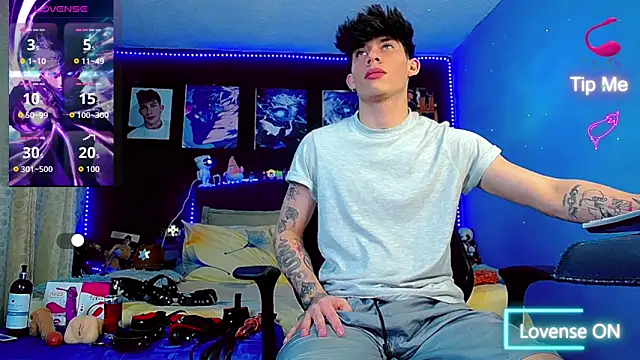 thiagomurphyy online show from November 11, 2025, 1:55 am