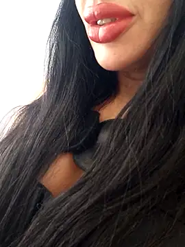 Snapshot of black_Pantherr69 chatting on April 9, 2026, 5:31 am black Pantherr69 online show from April 9, 2026, 5:31 am