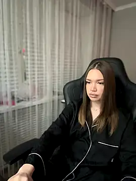 bunnyrich online show from October 31, 2025, 5:53 pm