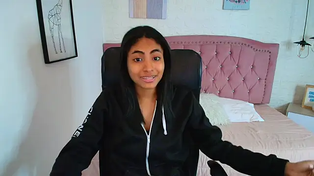 Snapshot of shaneelle chatting on November 28, 2025, 3:07 am shaneelle online show from November 28, 2025, 3:07 am