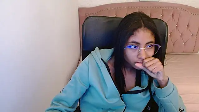 Snapshot of shaneelle chatting on March 15, 2025, 6:14 am shaneelle online show from March 15, 2025, 6:14 am