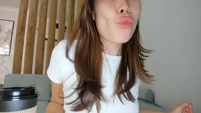 Snapshot of Yukisans chatting on October 2, 2025, 6:50 am Yukisans online show from October 2, 2025, 6:50 am