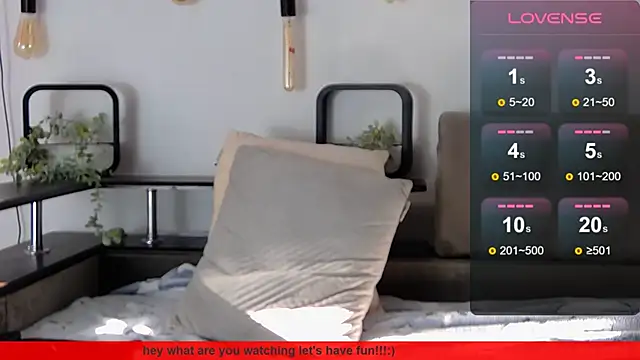 Snapshot of CarterCole chatting on February 21, 2025, 11:33 am CarterCole online show from February 21, 2025, 11:33 am