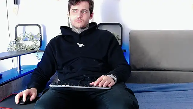 Snapshot of CarterCole chatting on February 27, 2025, 8:13 am CarterCole online show from February 27, 2025, 8:13 am