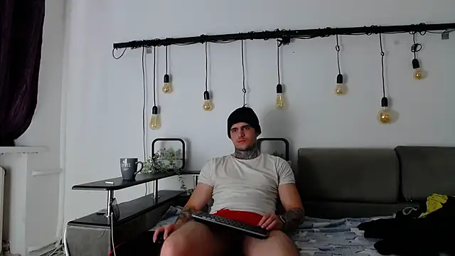 Snapshot of CarterCole chatting on February 23, 2025, 1:42 pm CarterCole online show from February 23, 2025, 1:42 pm