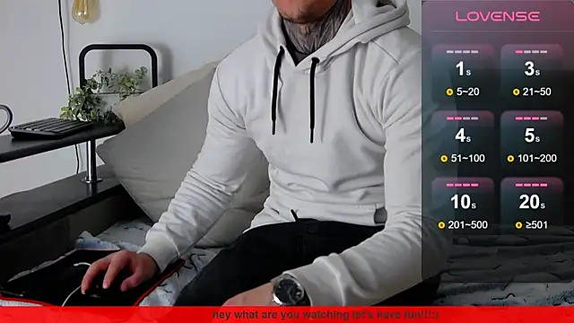 Snapshot of CarterCole chatting on February 21, 2025, 6:04 pm CarterCole online show from February 21, 2025, 6:04 pm