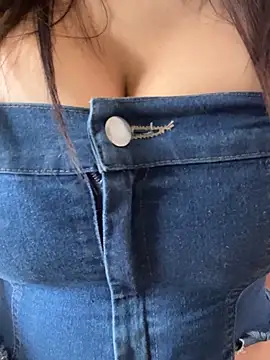 Snapshot of izanmiller2001 chatting on October 6, 2025, 6:08 pm izanmiller2001 online show from October 6, 2025, 6:08 pm