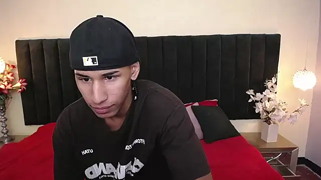 soft attraction online show from March 28, 2026, 7:26 pm