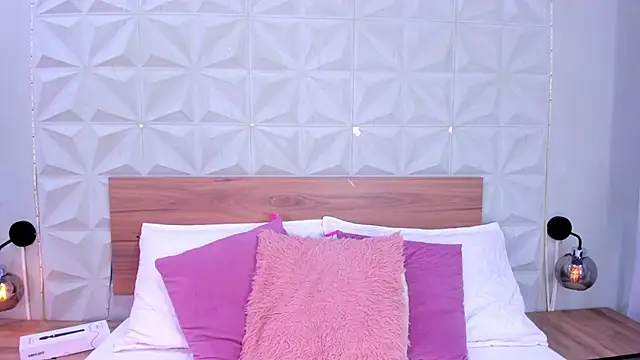 Snapshot of Stacey_white_ chatting on January 18, 2026, 8:01 pm Stacey white online show from January 18, 2026, 8:01 pm