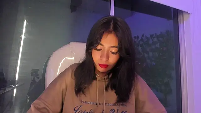 Snapshot of Vic_beckeer chatting on January 10, 2025, 8:29 am Vic beckeer online show from January 10, 2025, 8:29 am