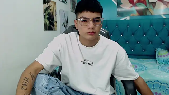 Snapshot of Noha_scott chatting on February 12, 2025, 10:48 pm Noha scott online show from February 12, 2025, 10:48 pm