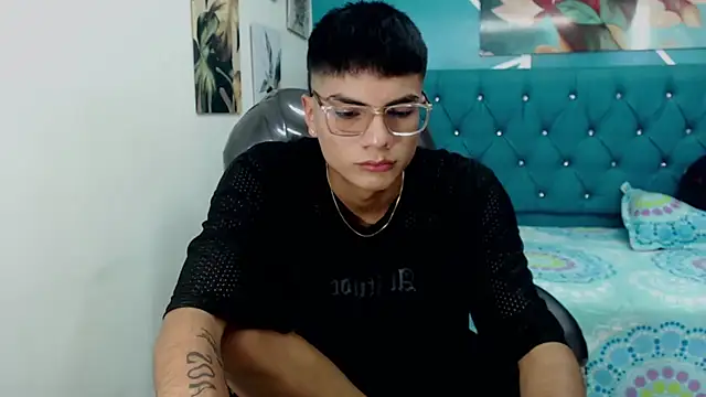 Snapshot of Noha_scott chatting on February 7, 2025, 11:03 pm Noha scott online show from February 7, 2025, 11:03 pm