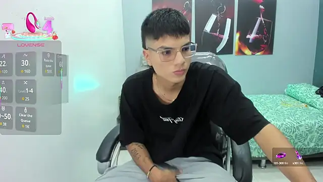 Snapshot of Noha_scott chatting on March 7, 2025, 11:27 pm Noha scott online show from March 7, 2025, 11:27 pm