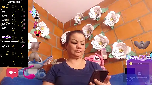 IngritBitch online show from December 17, 2025, 3:28 pm