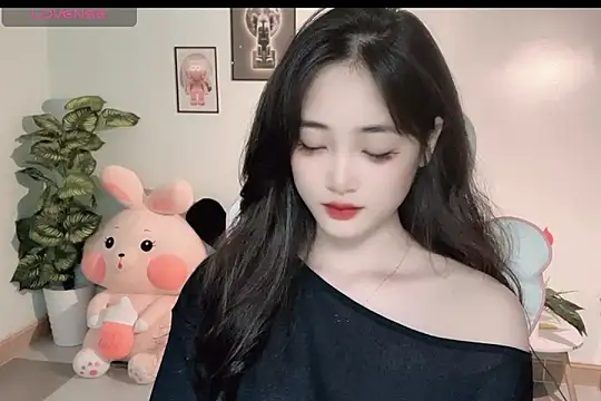  Aimy  online show from October 31, 2025, 5:31 pm