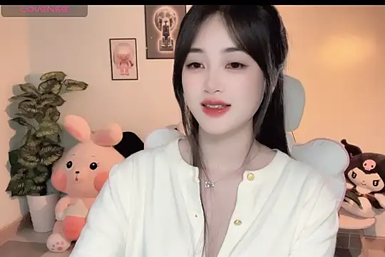  Aimy  online show from December 2, 2025, 5:58 pm