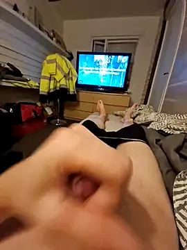 Snapshot of marcis222 chatting on November 16, 2025, 10:13 pm marcis222 online show from November 16, 2025, 10:13 pm