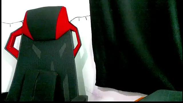 catalina colombia online show from March 20, 2025, 4:42 pm