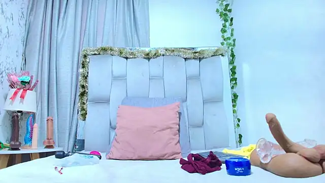  Marcela   online show from December 20, 2025, 12:41 pm