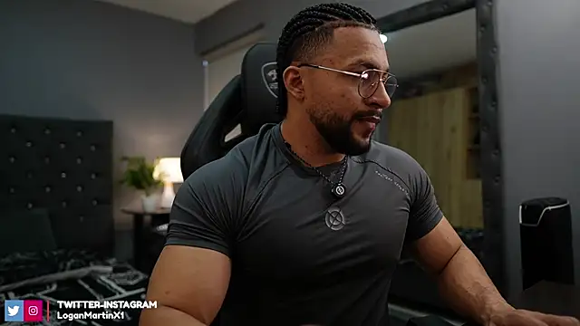 Snapshot of Martin_Logan chatting on October 24, 2025, 9:25 pm Martin Logan online show from October 24, 2025, 9:25 pm