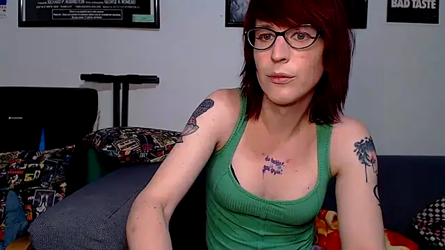 Snapshot of RyffBurnz chatting on April 23, 2026, 1:23 am RyffBurnz online show from April 23, 2026, 1:23 am