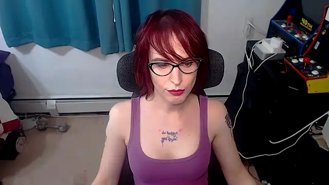 Snapshot of RyffBurnz chatting on March 10, 2026, 5:17 pm RyffBurnz online show from March 10, 2026, 5:17 pm
