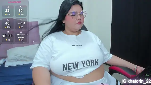 april lopez6 online show from September 18, 2025, 1:52 am