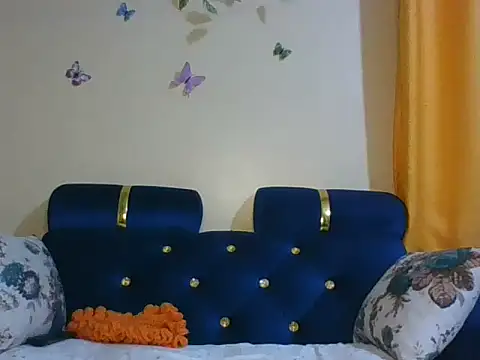Snapshot of Bigass_mee_ chatting on October 17, 2025, 7:48 pm Bigass mee  online show from October 17, 2025, 7:48 pm