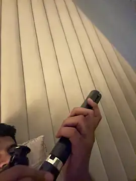 shrreyyyy online show from February 16, 2026, 8:51 pm