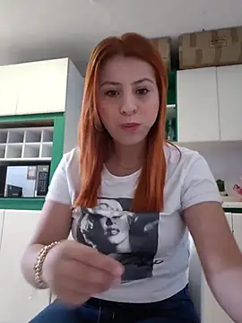 Nahiajhonson  online show from March 5, 2026, 12:35 pm