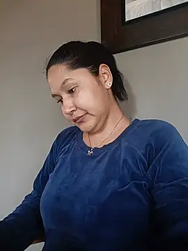 SamaraJay1 online show from July 10, 2026, 2:50 pm