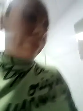 Snapshot of coral_smitth chatting on November 11, 2025, 4:18 am coral smitth online show from November 11, 2025, 4:18 am