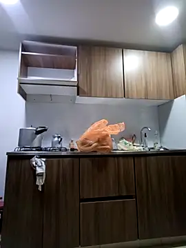 Snapshot of coral_smitth chatting on December 15, 2025, 6:58 pm coral smitth online show from December 15, 2025, 6:58 pm