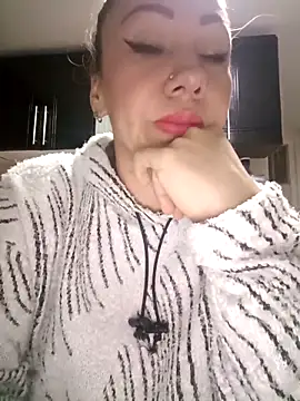 Snapshot of coral_smitth chatting on March 20, 2025, 11:23 pm coral smitth online show from March 20, 2025, 11:23 pm