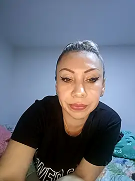 Snapshot of coral_smitth chatting on March 19, 2025, 11:57 pm coral smitth online show from March 19, 2025, 11:57 pm