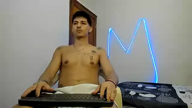 MasterSEX420 online show from November 22, 2025, 8:51 pm