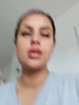 Snapshot of EmmaTorres_ chatting on November 12, 2025, 3:27 pm EmmaTorres online show from November 12, 2025, 3:27 pm