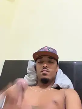 Snapshot of RICO_ZA1 chatting on October 24, 2025, 9:14 pm RICO ZA1 online show from October 24, 2025, 9:14 pm