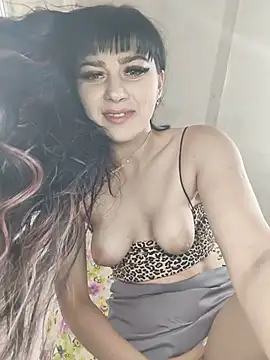sweetbb15 online show from July 28, 2026, 12:12 pm