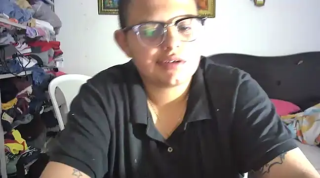 tatsumi nao online show from February 8, 2025, 10:39 am