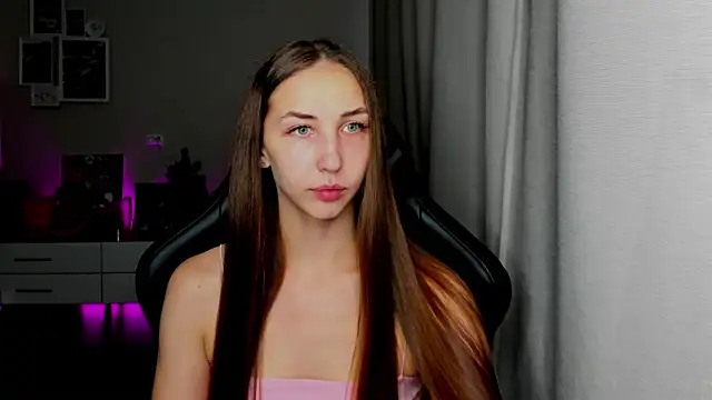 Sm0ly online show from July 22, 2026, 12:34 am