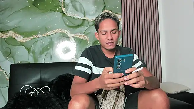 Extreme dirty paradise online show from January 17, 2026, 8:12 pm